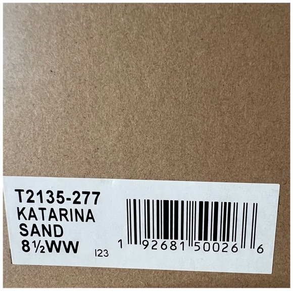 TROTTERS •
KATARINA 3 COMFORT INSOLE STRAPPY FLAT SANDALS - Picture 7 of 8